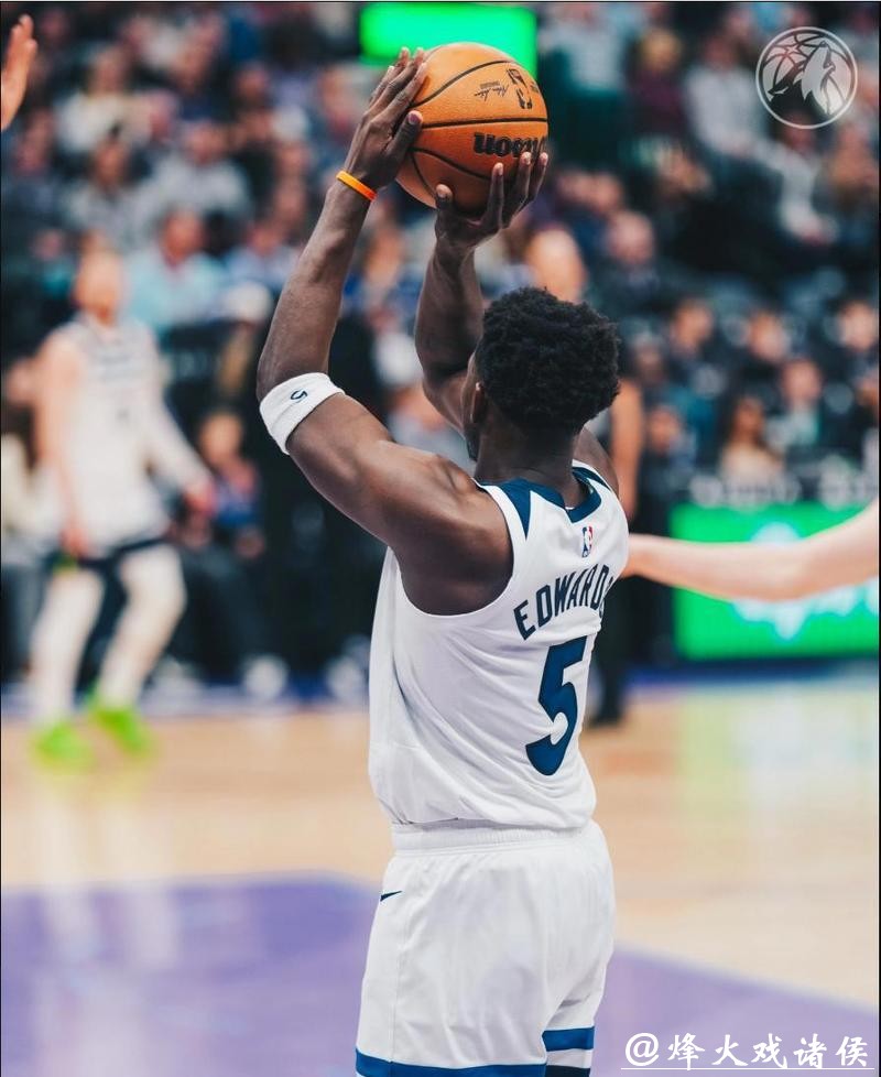 两战93+14三分全败!华子丢全明星先发陷泥沼?森林狼被火箭反超 两战93+14三分全败!华子丢全明星先发陷泥沼?森林狼被火箭反超